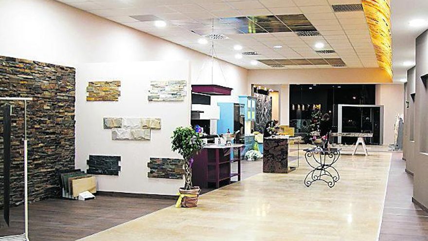 Local exposición mármoles