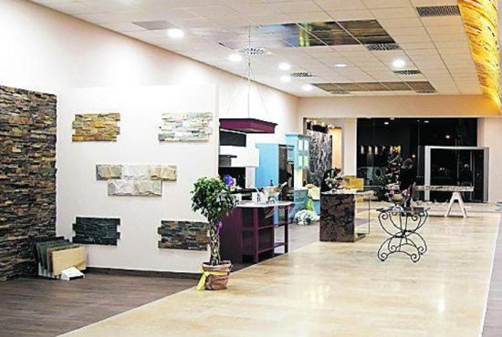 Local exposición mármoles